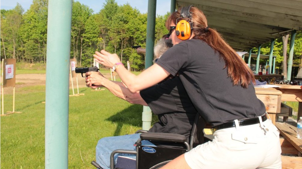 woman-firearm-instructor